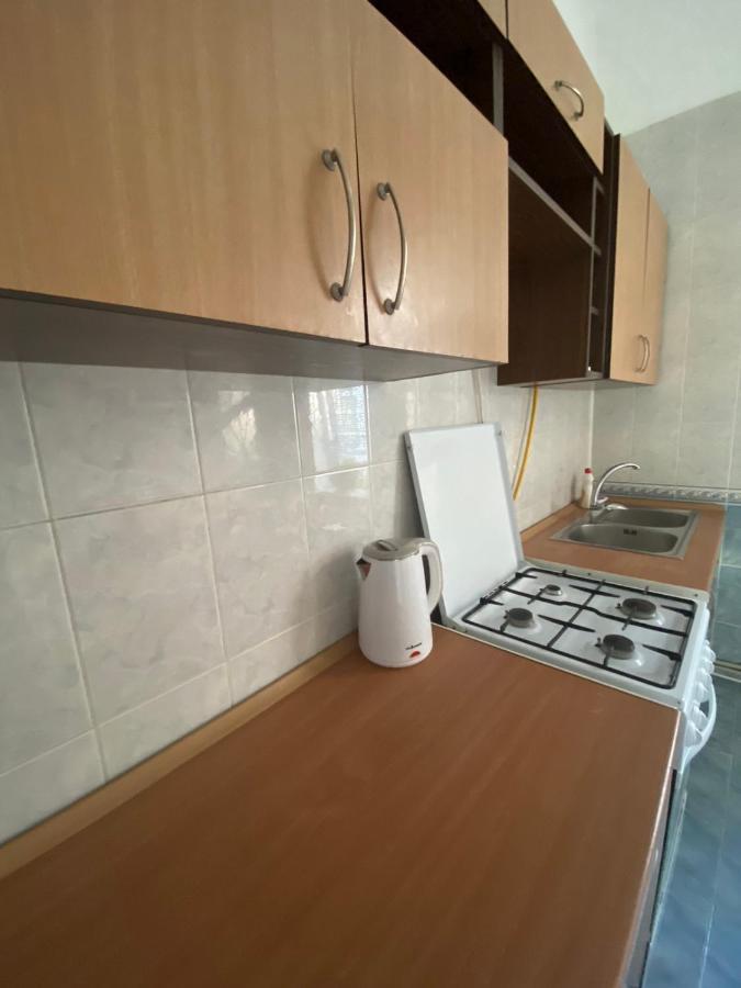 2 Bedroom Apartment On Tomashivskogo Street 7 Lviv Exteriör bild